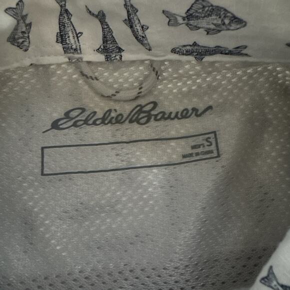 Eddie Bauer‎ Shirt Men’s All Over Fish Print Short Sleeve Small Hiking Outdoor - Picture 3 of 8